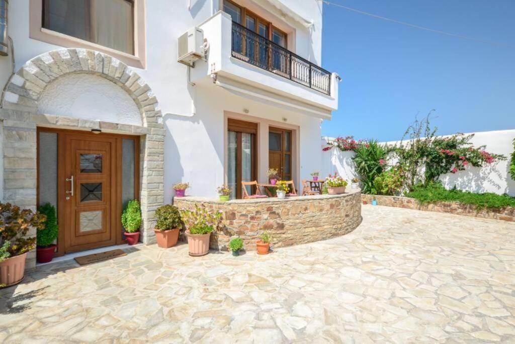 Vaso Studios & Apartment In Naxos Town Naxos City Exterior photo