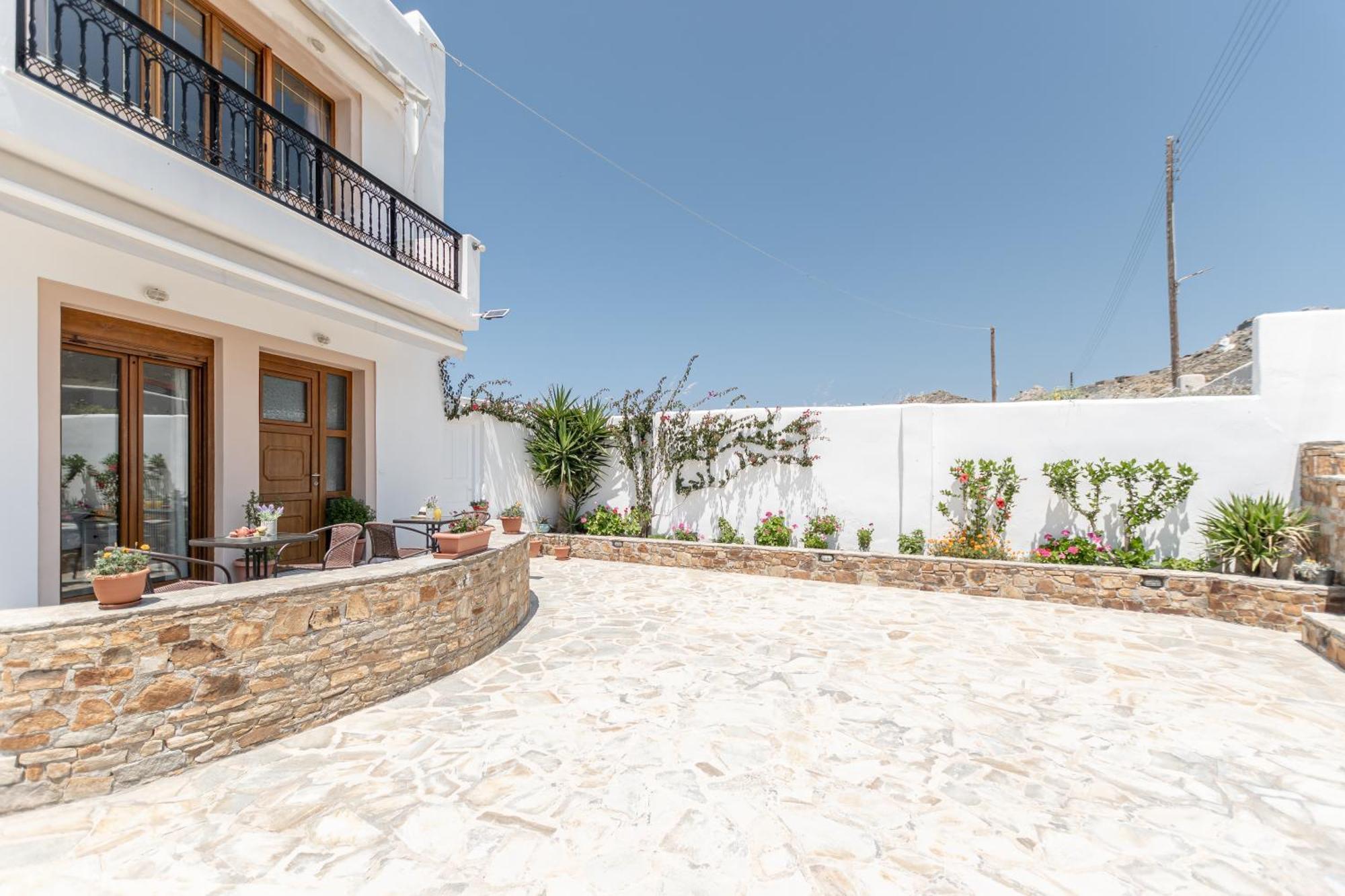 Vaso Studios & Apartment In Naxos Town Naxos City Exterior photo